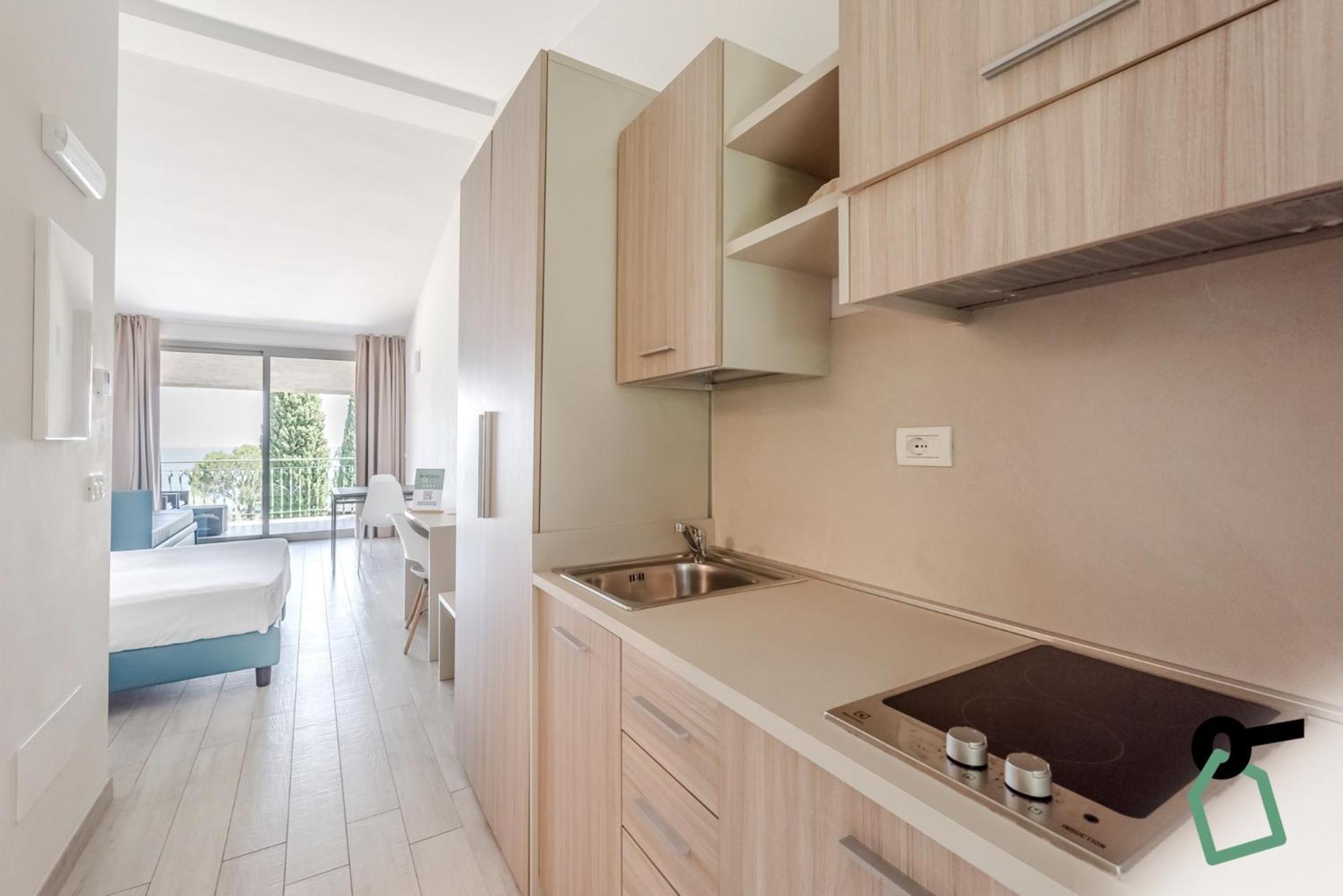 Hotiday Apartment Collection - Desenzano Desenzano del Garda Exterior photo