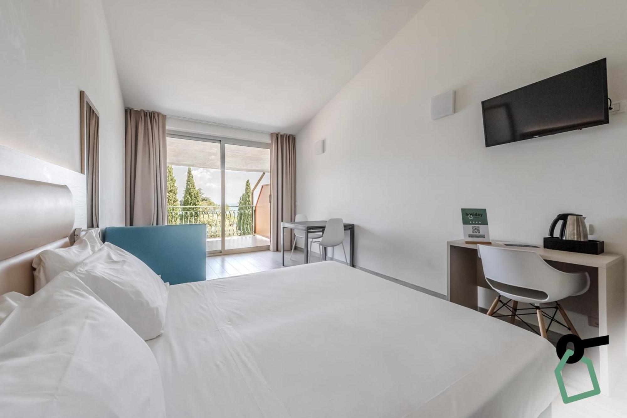 Hotiday Apartment Collection - Desenzano Desenzano del Garda Exterior photo