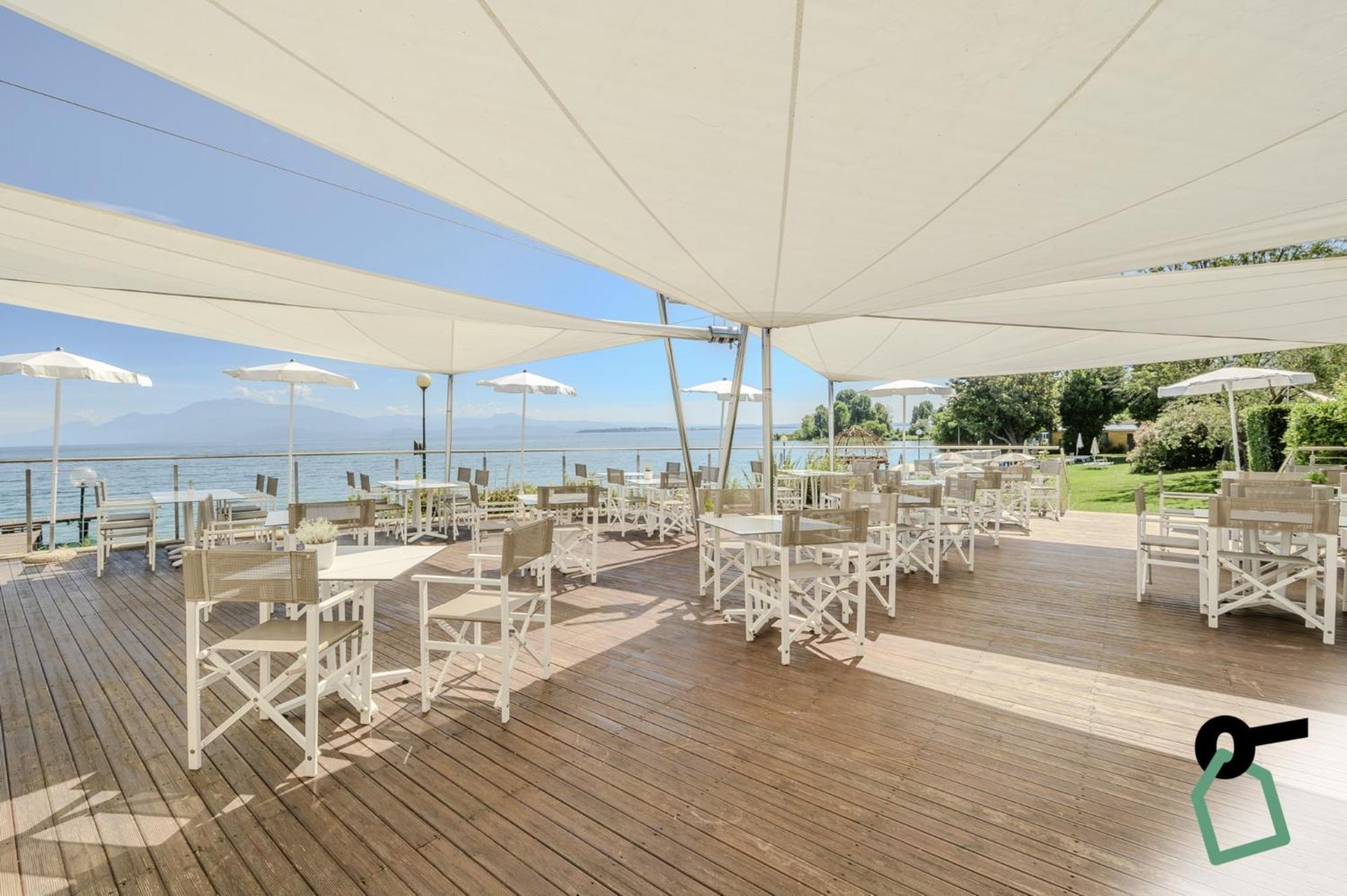 Hotiday Apartment Collection - Desenzano Desenzano del Garda Exterior photo