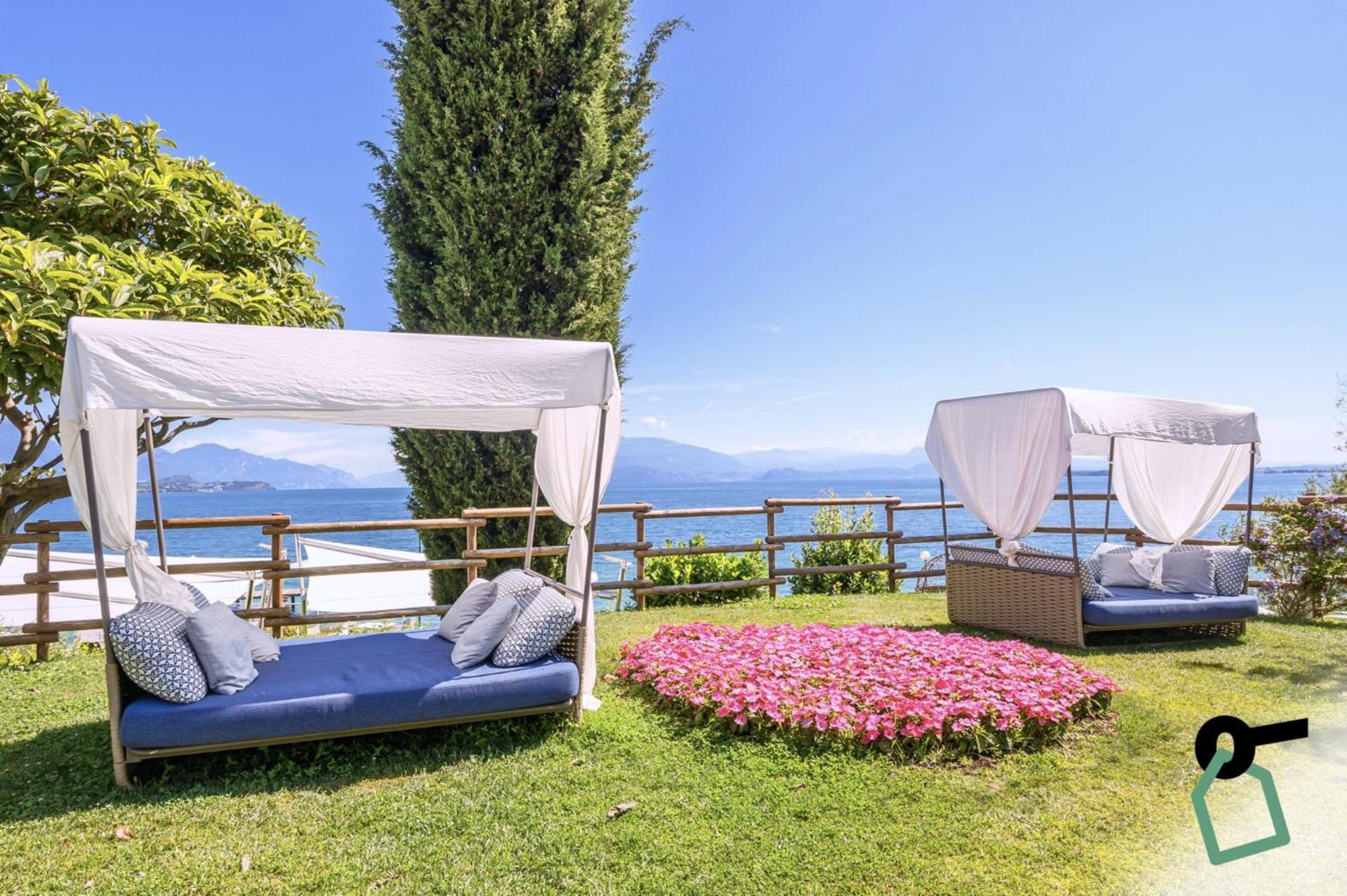 Hotiday Apartment Collection - Desenzano Desenzano del Garda Exterior photo